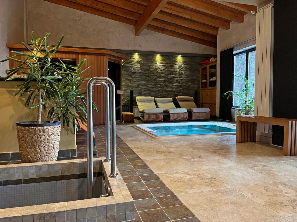 Bazalt Wellness Villa هارغيتا-باي المظهر الخارجي الصورة