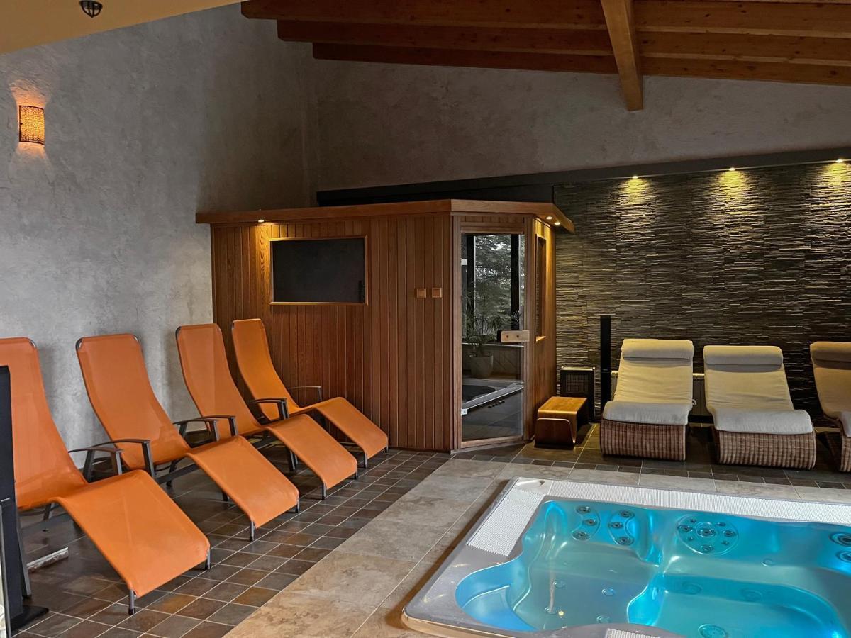 Bazalt Wellness Villa هارغيتا-باي المظهر الخارجي الصورة